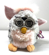 1998 FURBY Model 70-800 Snow Leopard blue Eyes 1st Edition w/box not working
