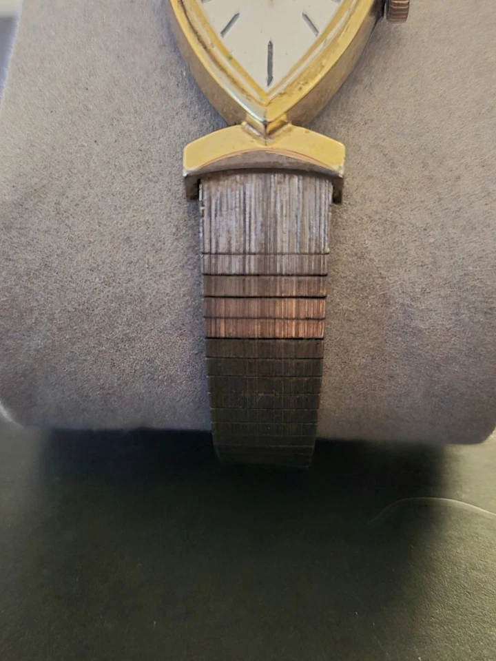 Vintage Ladies Citizen Quartz Watch, Yellow Gold Plated Japan Movement c.1986 - image 2 of 4