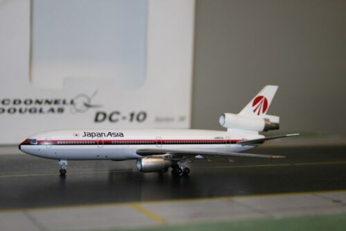 Aeroclassics 1:400 Japan Asia Mcdonnell Douglas DC-10-40 JA8534 Model Plane - Picture 5 of 7