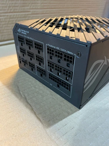 Asus ROG-THOR 850-1200W For parts only ( Select Parts option )
