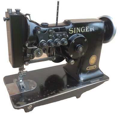 Singer 107 Industrial sewing machine head with four needles