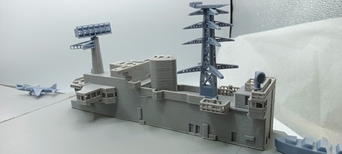 HMS Hermes (R12) 1/200 Falklands aircraft carrier full hull model ship kit - Afbeelding 7 van 15