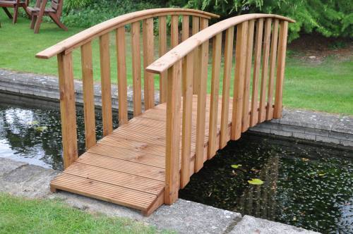 Palisade Garden Bridge - Picture 3 of 11