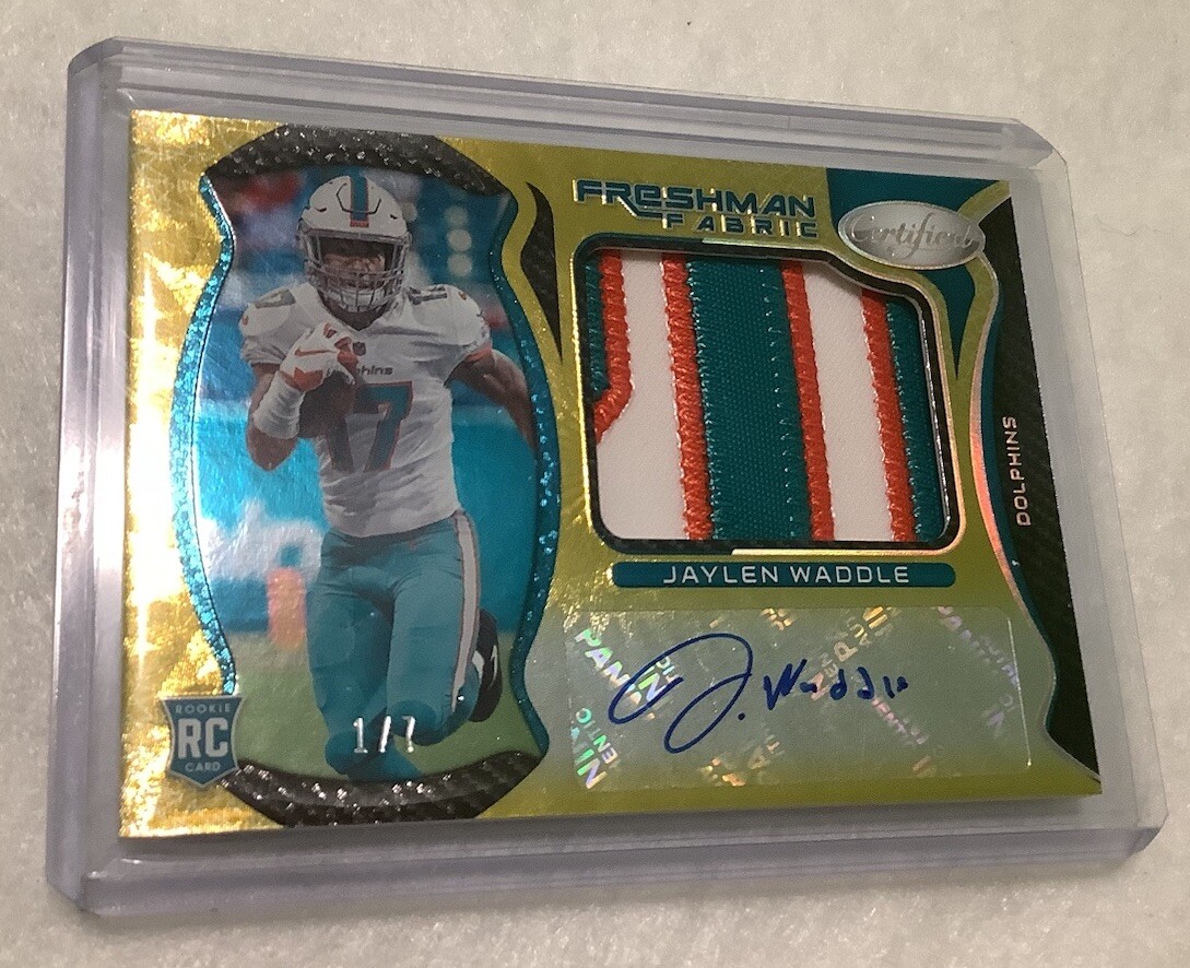 2021 Panini Certified Gold Freshman Fabric Jaylen Waddle RPA /7 Jersey # 1/7