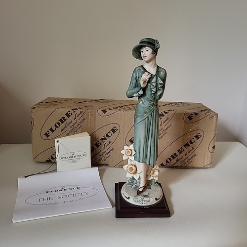 Vintage Giuseppe Armani 'Daffodil' Lady Figurine Ornament Capodimonte eBay