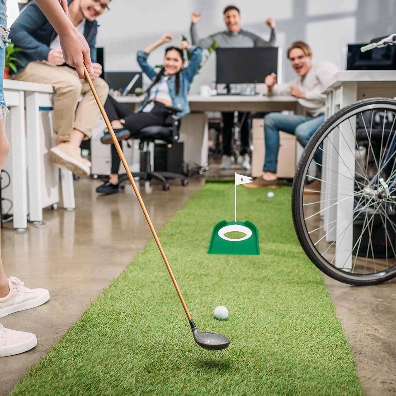 Golf Putting Cup and Flag Indoor Practice Training Aids Plastic Golf Putting Hol