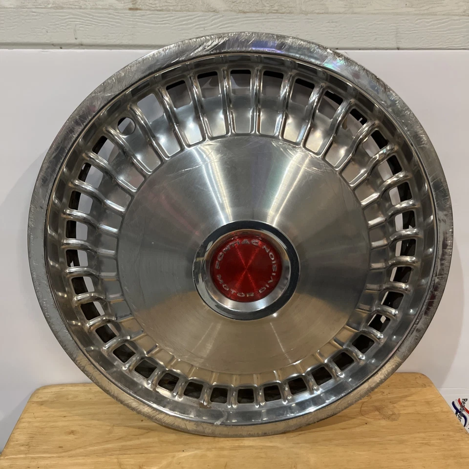 Juego de 4 cubiertas de rueda Pontiac Lemans 1970 15 pulgadas Foto 3 de 4