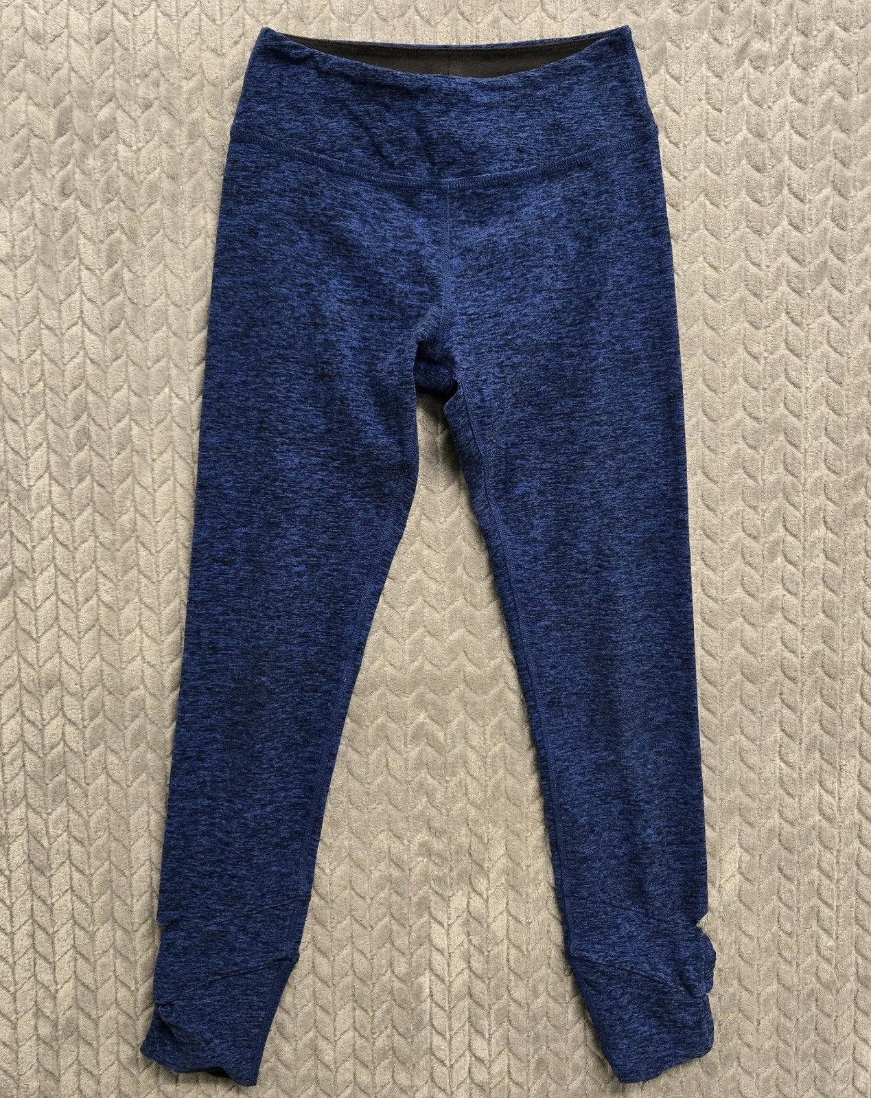 beyond-yoga cropped low rise heather side cut leggings