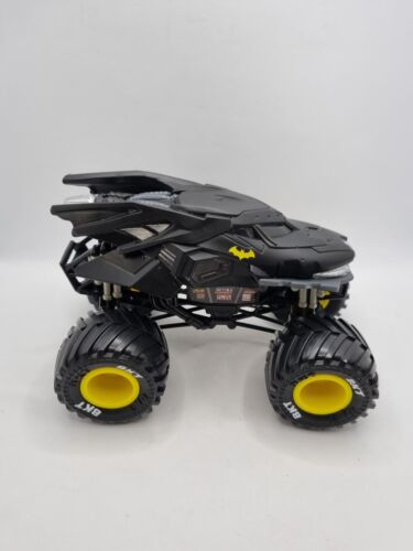 Monster Jam Batman Monster Truck 2021 gran escala 1:24 diecast raro en muy buena condición - Imagen 6 de 10