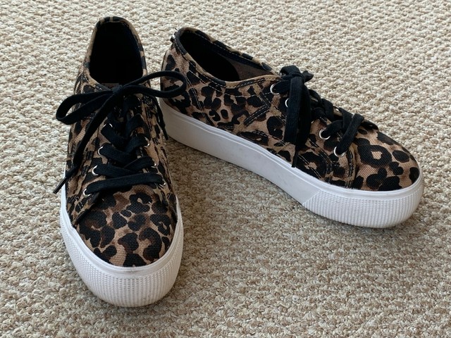 steve madden sly sneaker