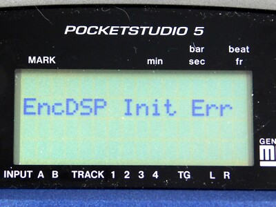 TASCAM Pocketstudio 5 4-Track Recorder w/CD-SP1 Carrying Case