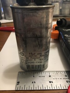 Carrier Bryant Capacitor 15 uf 440 volt P291-1504 Oval Run Cap.