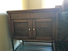 Antique HANDEL Victrola Phonograph 