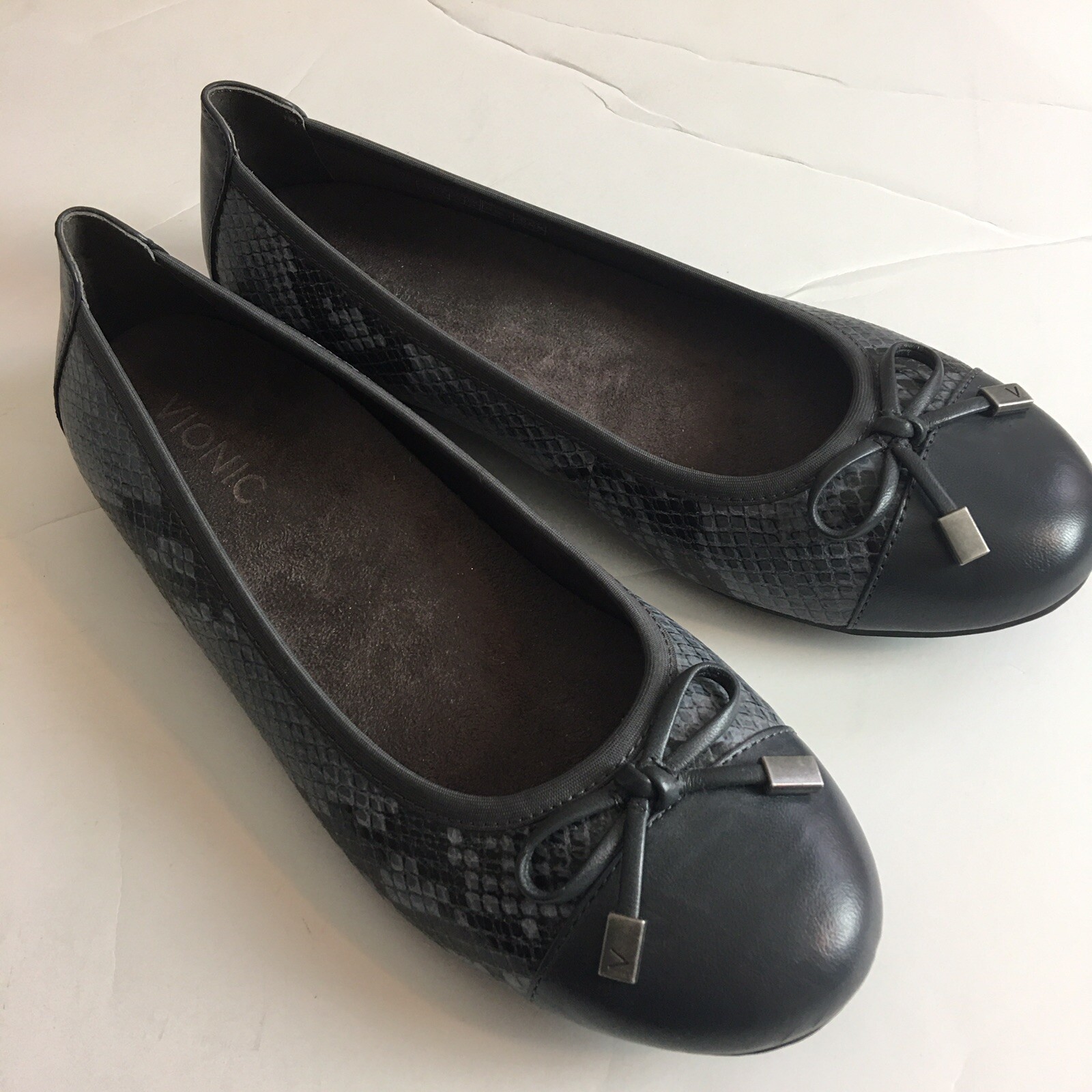 vionic minna ballet flat black