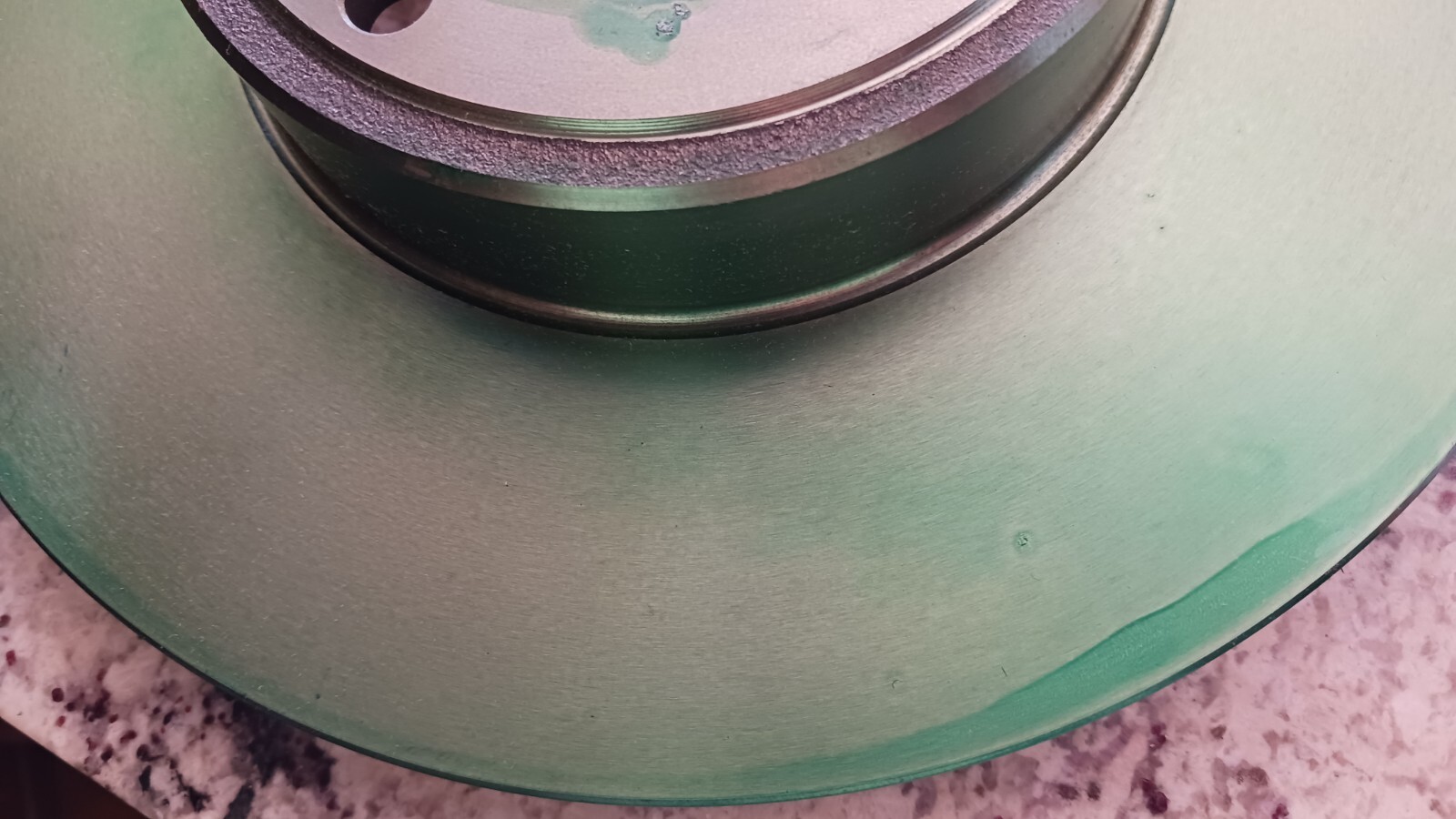 Aston Martin ASSY-FT B/DISC BLNCD - 2880250