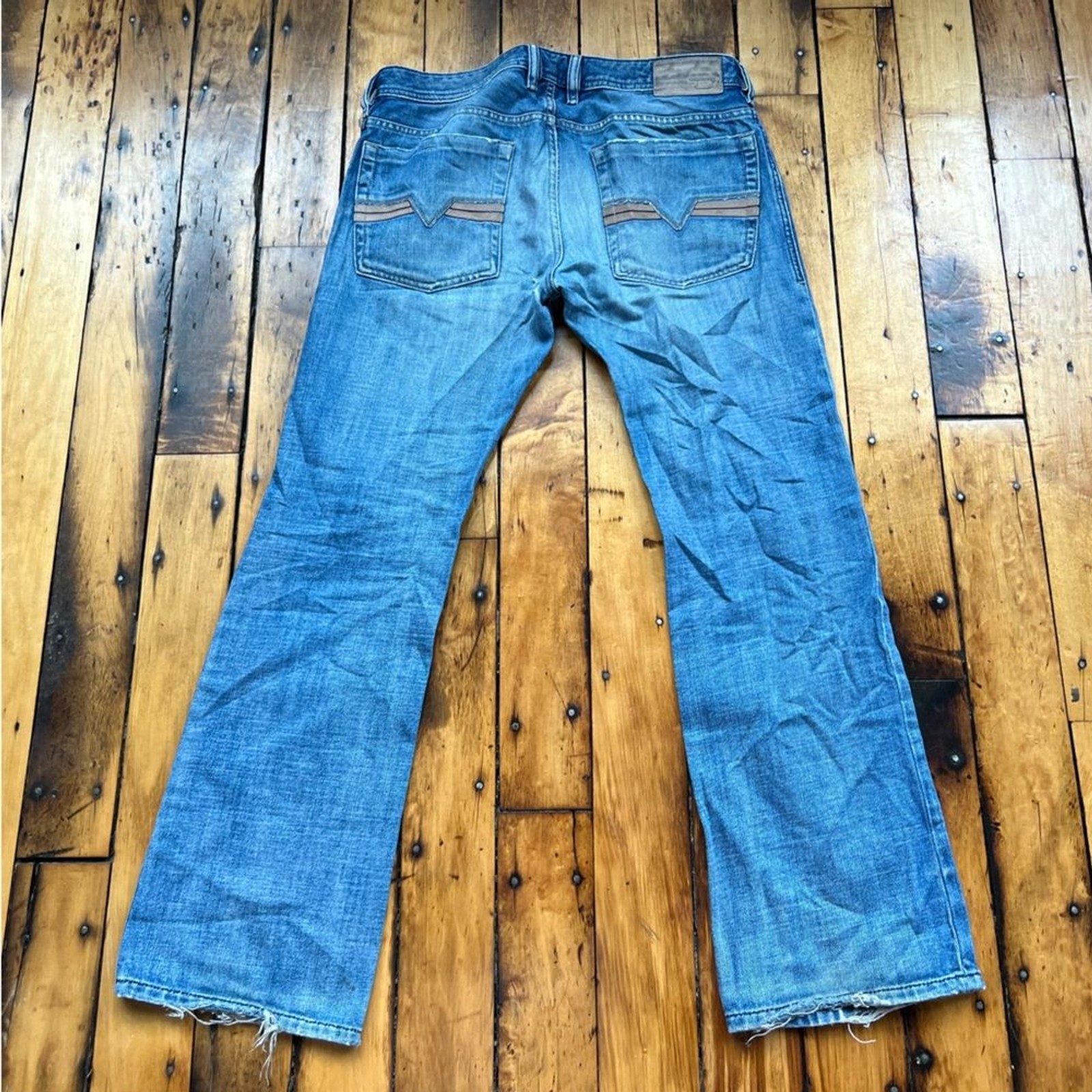 Diesel Men’s 31 (Fits 32x30) Zatiny Bootcut Light Wash Jeans Distressed Italy image 7