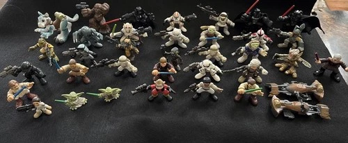 Hasbro Star Wars Galactic Heroes Lot Of 34 Figures And 2 Ships 2001-2009 Vintage