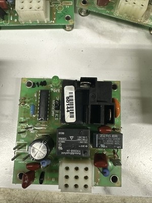 TRANE AMERICAN STANDARD Defrost Control Board 21C140501G44 CNT04695