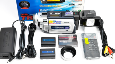 Sony Digital Handycam DCR-TRV17 120x Zoom Mini DV Camcorder Video