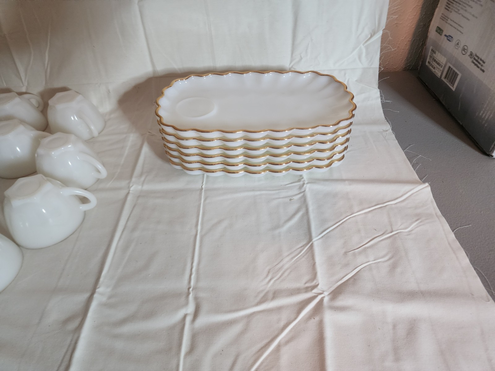 Anchor Hocking Fire King Snack Plate With Gold Trim Set (7)