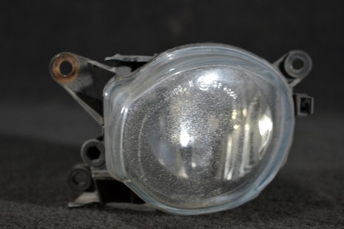 Audi A4 B5 Nebelscheinwerfer links NSW Nebellicht 8D0941699B (#93)