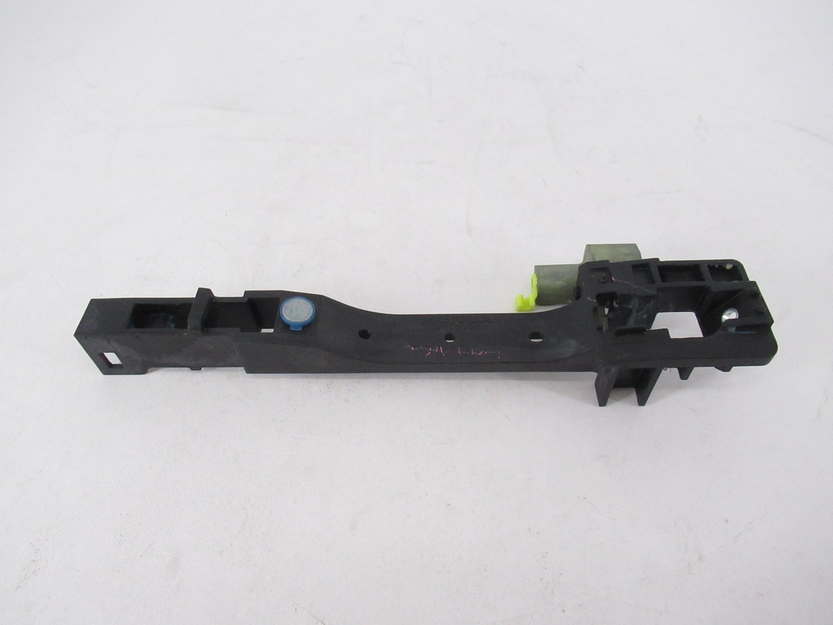 2013-2017 Honda Accord Driver Front Door Handle Base Left