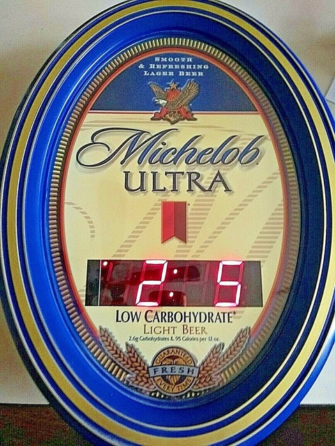 *Michelob Ultra Oval Light Up Bar Sign Clock Work