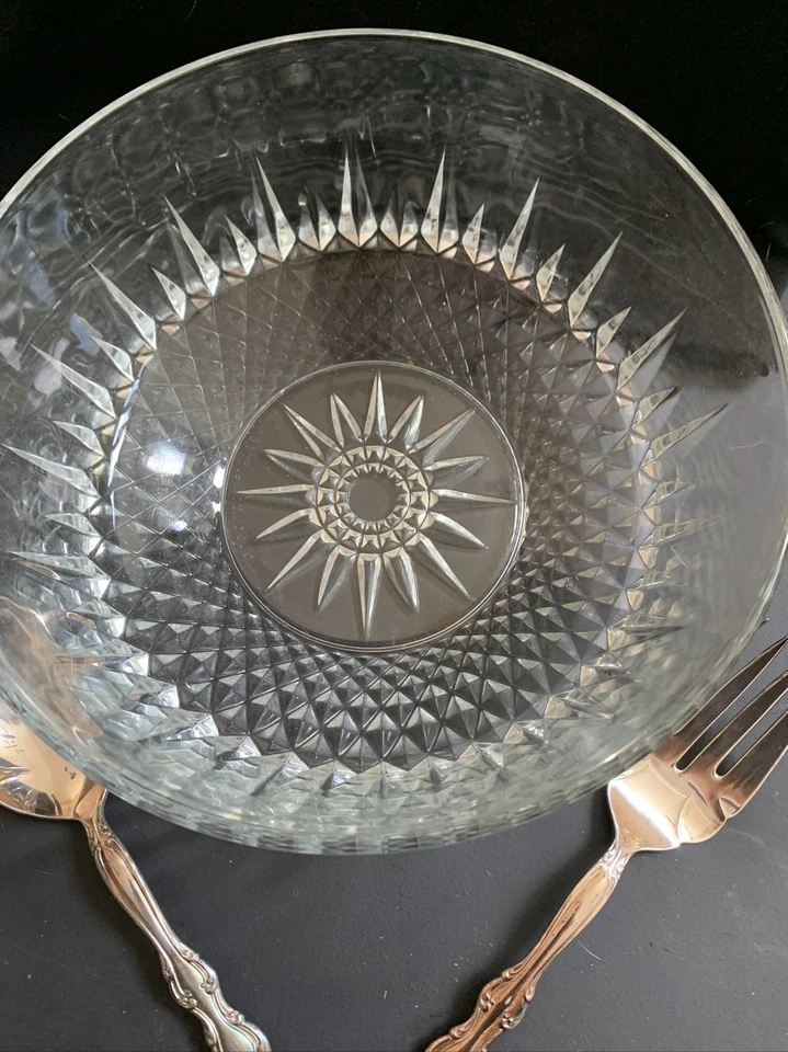 Ensaladera cristalina International Silver Co de colección con cuchara de acero inoxidable y caja Foto 2 de 4