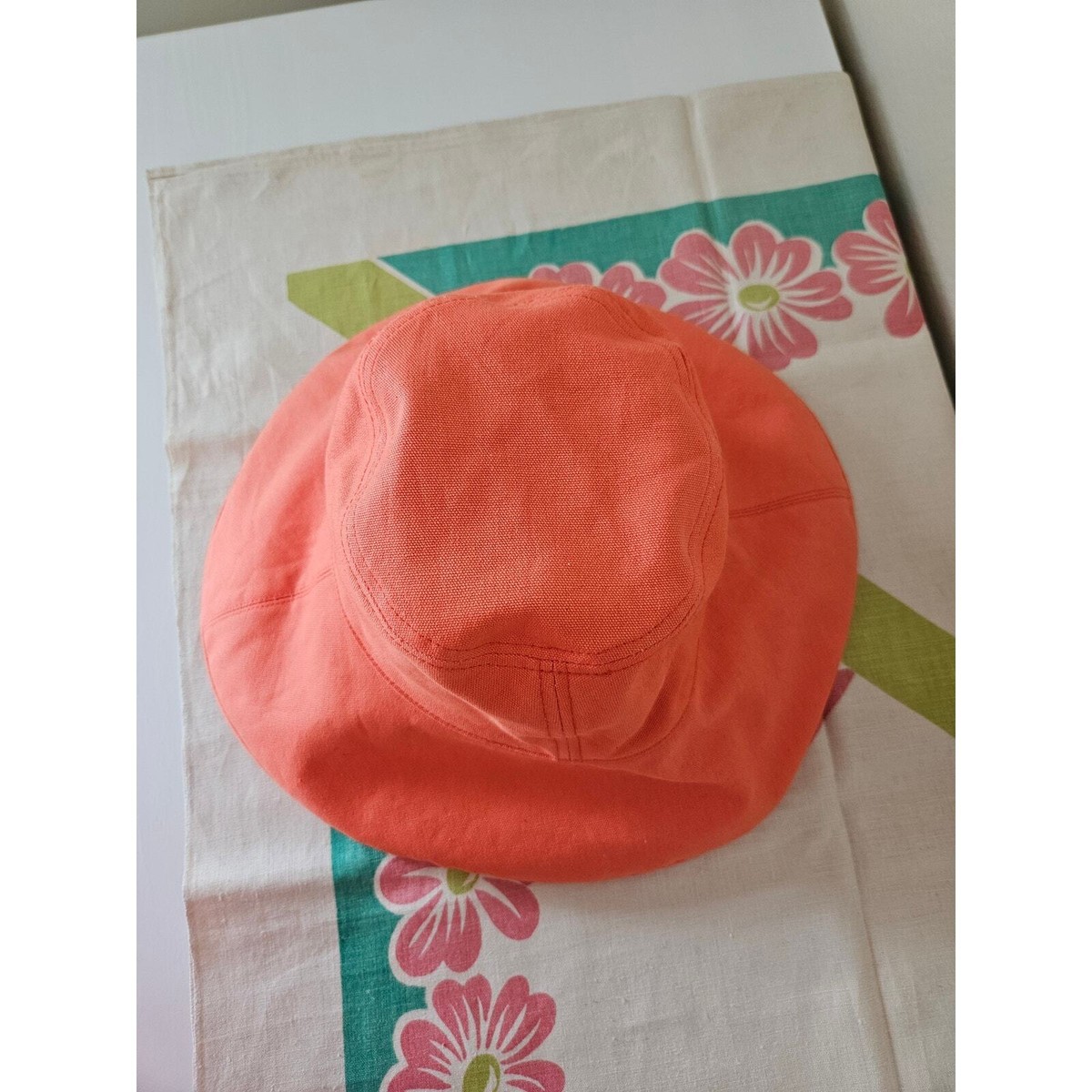 帽子 [X MINJUKIM] REVERSIBLE FLARE BUCKET HAT X MINJUKIM] REVERSIBLE FLARE BUCKET HAT - 3 colors