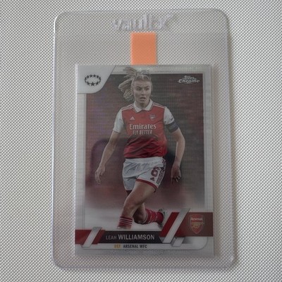 Leah Williamson - Topps Chrome UWCL 2022/23 - Arsenal #6 Pulsar Refractor 