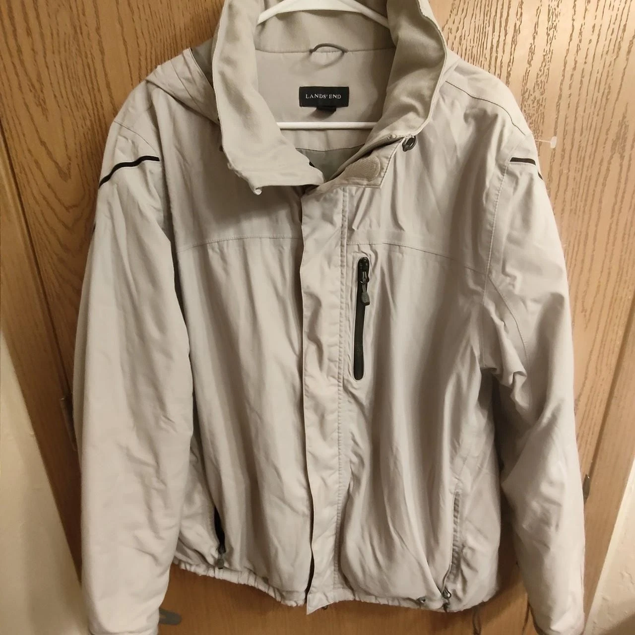 Lands' End Beige Hooded Windbreaker Jacket Zip Pockets Men's L 42-44 Mid-Length