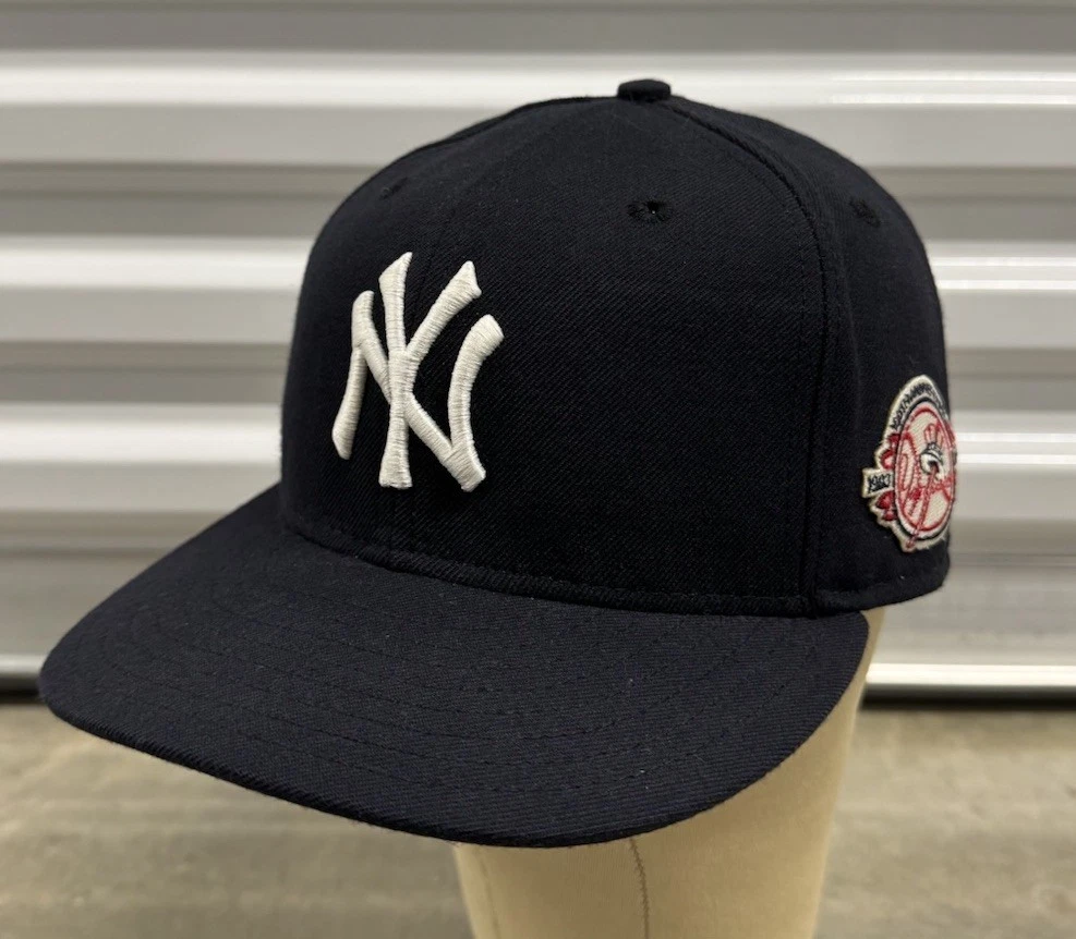 New Era New York Yankees 7 3/8 Size MLB Fan Apparel & Souvenirs