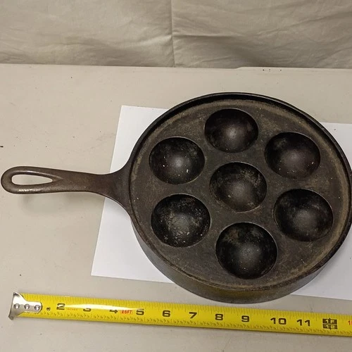 Griswold Cast Iron Aebleskiver Danish Cake Pan Egg Poacher Vintage No 32-962