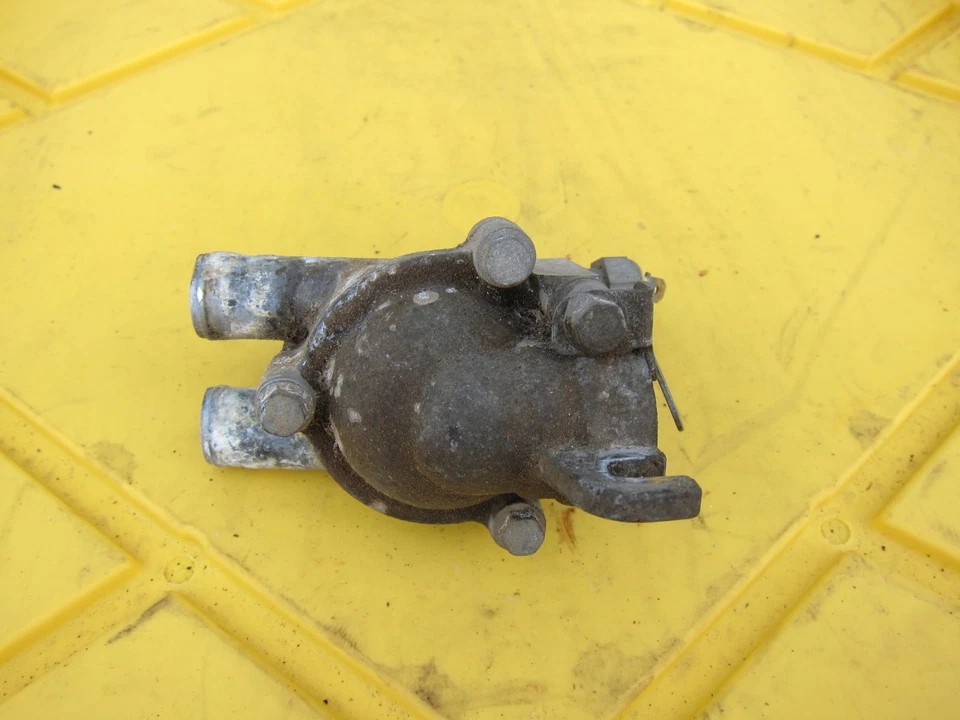 Kawasaki Vulcan 500 1994 EN 500 A OEM carcasa termostato Foto 3 de 4