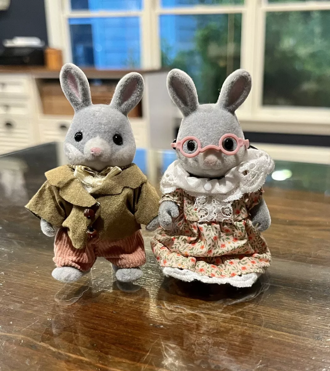 Sylvanian families cottontail rabbit family 2025