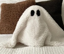Pottery Barn Gus The Ghost Pillow Sold Out Sherpa Pb Halloween Hard To Find New