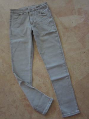 super schöne H&M Skinny Fit JEANS Gr.152  * NEU *