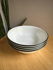 Corelle Vitrelle INKED POPPY 6¼" Soup Cereal Bowls White Black Rim Set of 4