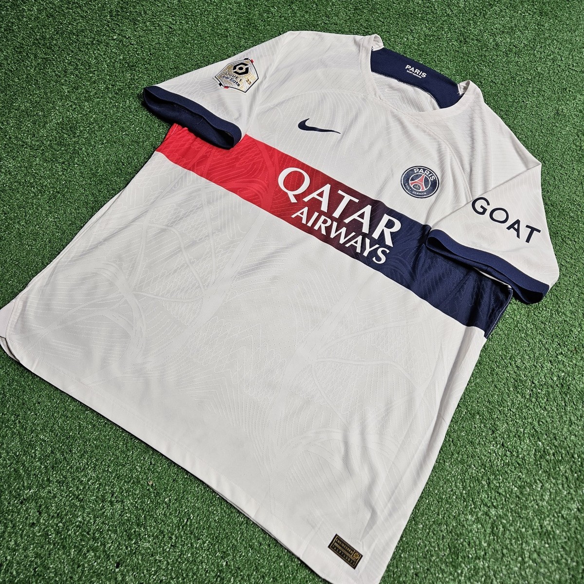 新品未使用 パリ・サンジェルマン O. Dembélé 10 PSG Nike O. Dembélé 10 图案圆领运动衫- 海军蓝- 男款
