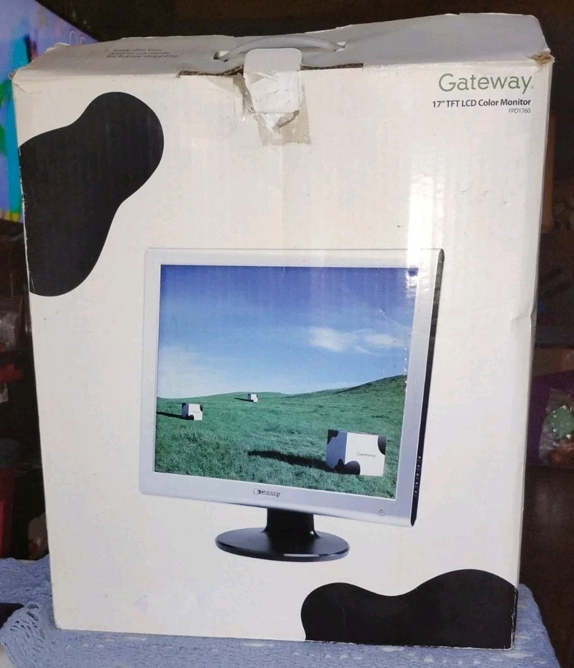 Gateway Silver Computer Monitor Only No Stand MODEL FPD1760 TFT 17" Open Box  - Image 2 of 4