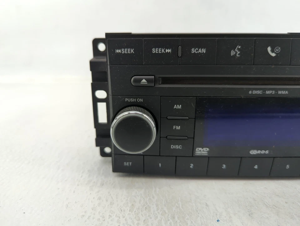 2009-2011 Volkswagen Routan Am Fm Cd Player Radio Receiver PYRB1 - Image 3 of 4