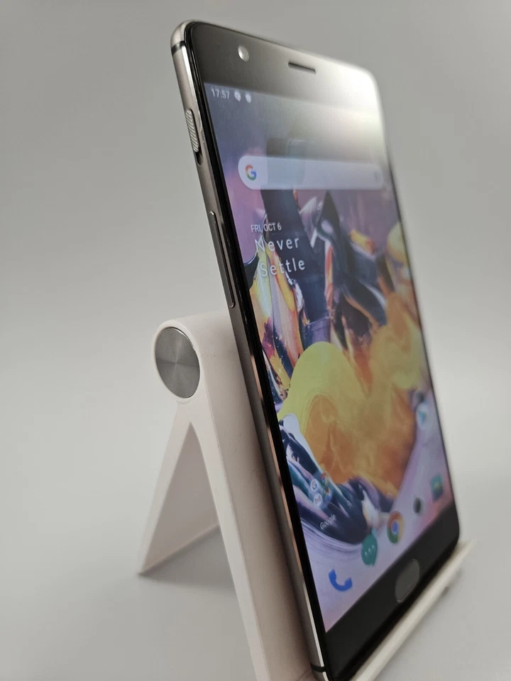 OnePlus 3T Silver Unlocked Dual Sim 64GB 6GB RAM 5.5" Android Smartphone - Image 4 of 4