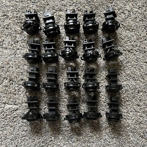 20 Insulators for Rebar Style Electric Fence Posts - Brand New