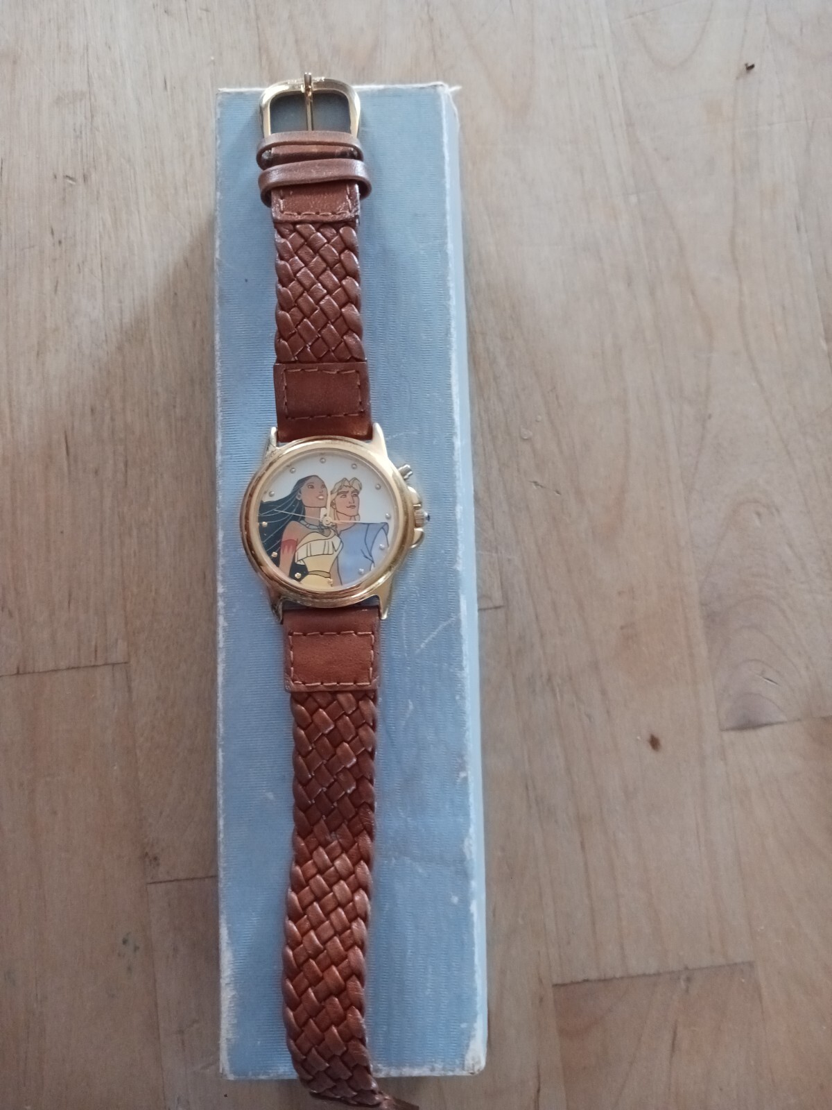 Vintage Musical Quartz the Rare Wind" Watch Swiss of Disney Pocahontas "Colors - vintagewatches.pk