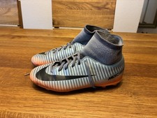 Nike Fussball Schuhe Gr. 35-35,5