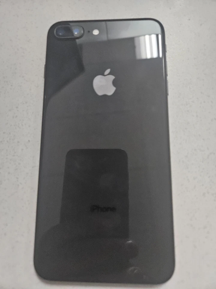 Apple iPhone 8+ A1864, Negro, 64 GB, Wifi + Celular (Grado A) Foto 2 de 2