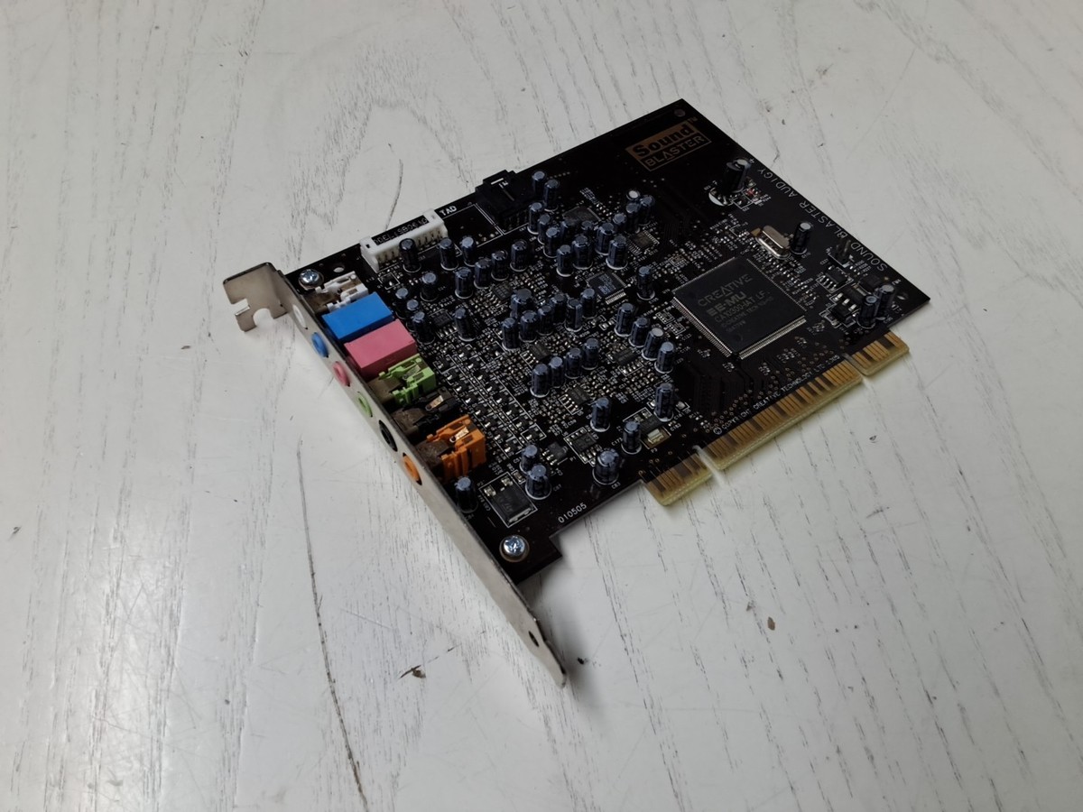 Creative sound blaster audigy 4 pci-express-sb0610 à Villeneuve Lès Avignon Clas