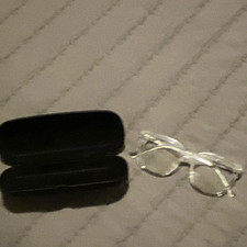 Blue light glasses with case