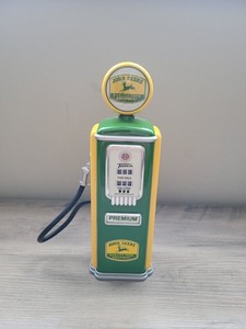 John Deere Limited Edition Metal Vintage Style Premium Gas Pump Coin Bank -Read 