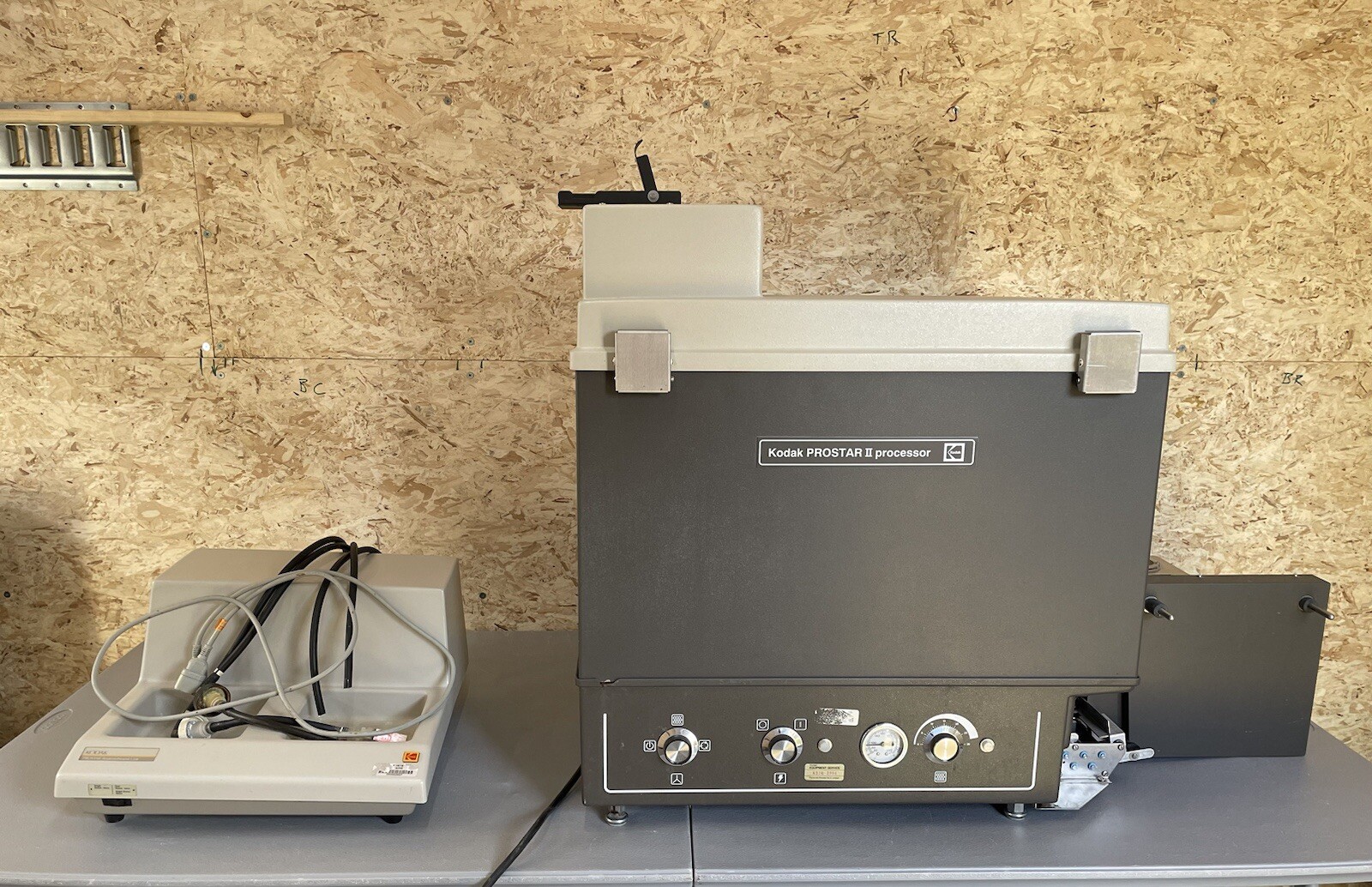 Kodak Prostar processor with Kodak Prostar Replenishment unit